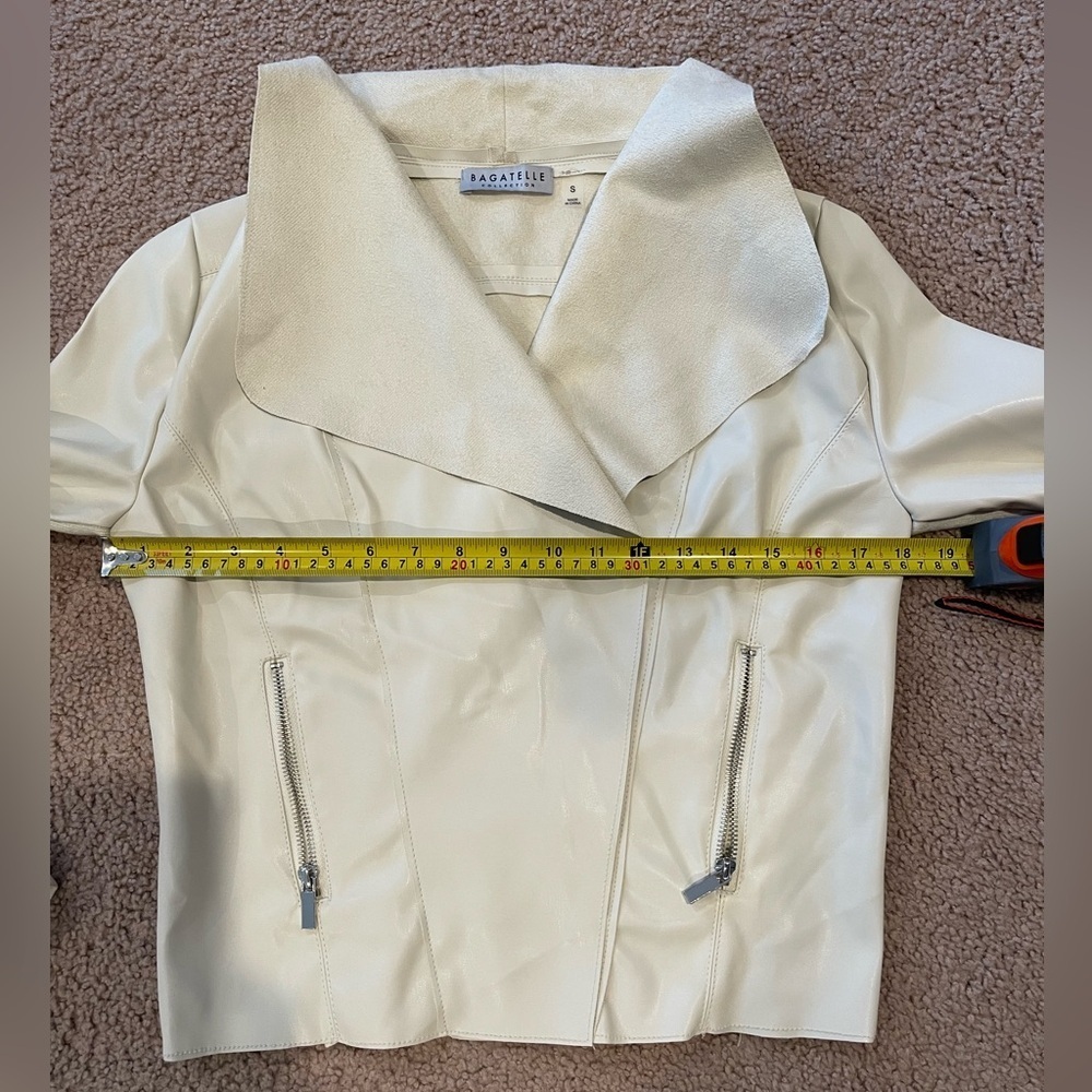 BAGATELLE Faux Leather Knit Open Drape Cream Jacket - Picture 5 of 10